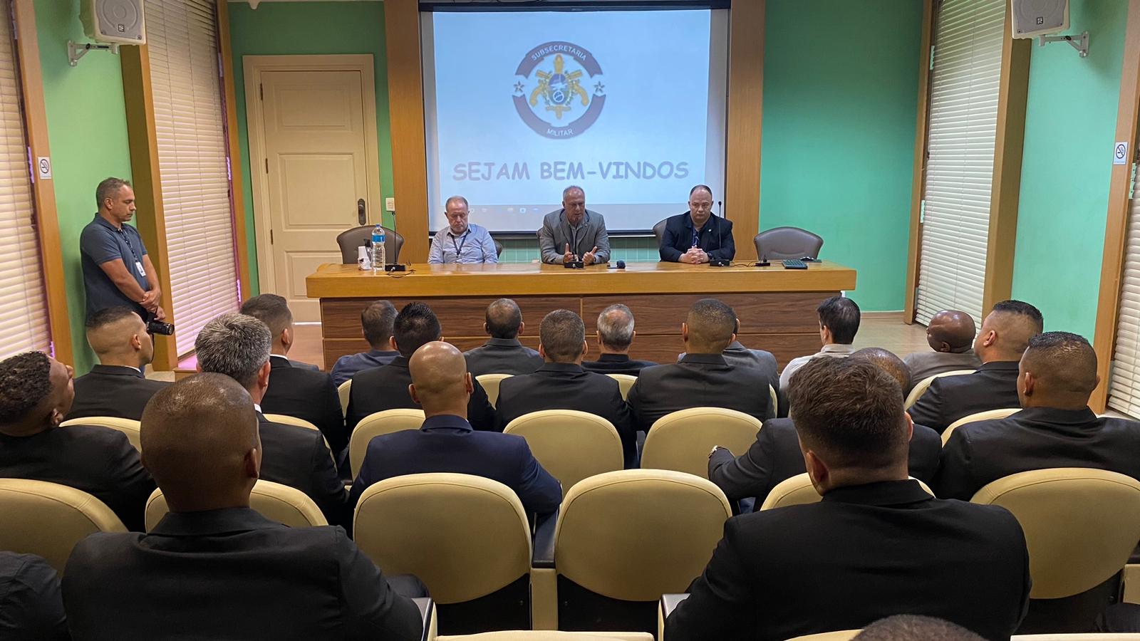 Bem-vindos aos novos agentes de segurança à Casa Militar!