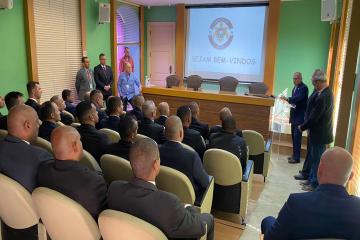 Bem-vindos aos novos agentes de segurança!